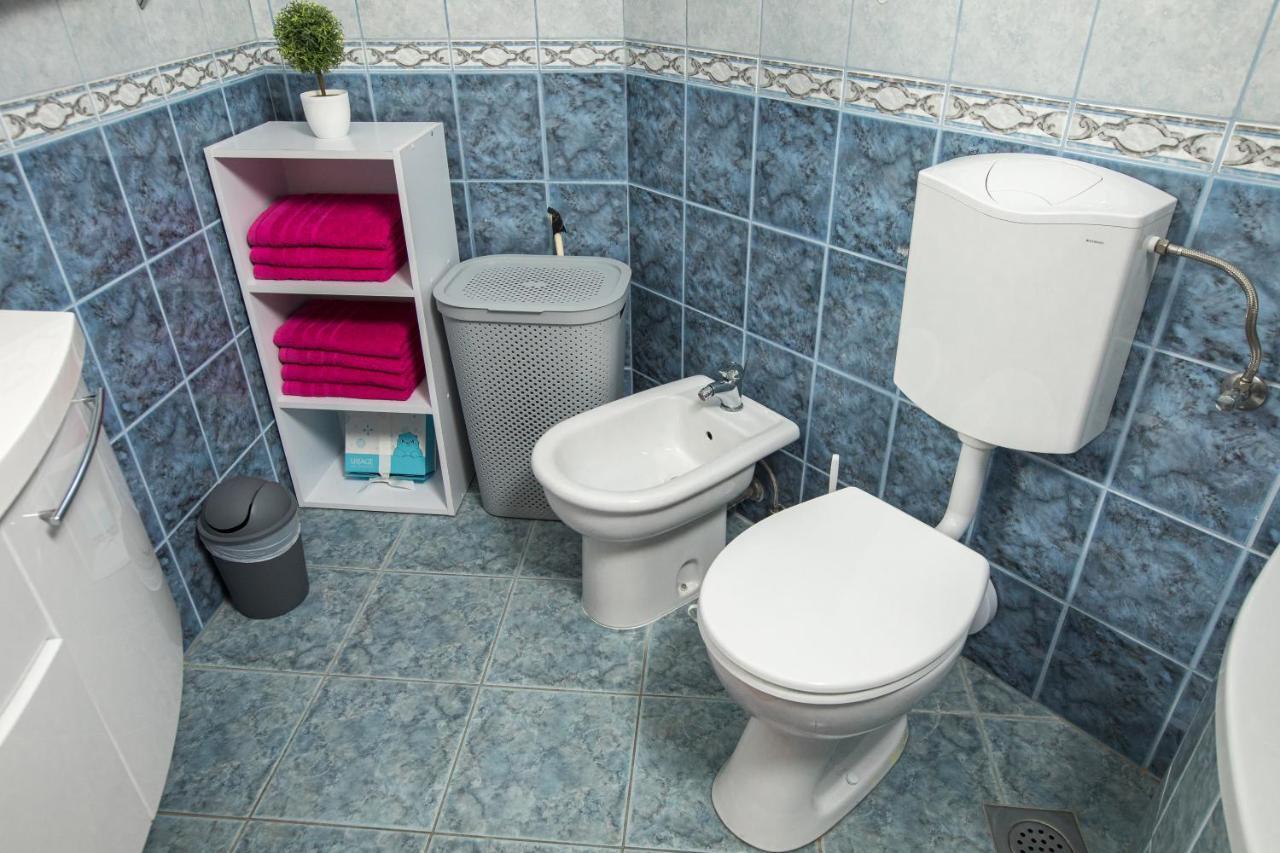 3 Bedrooms Apartman Dmt Kaštela Esterno foto