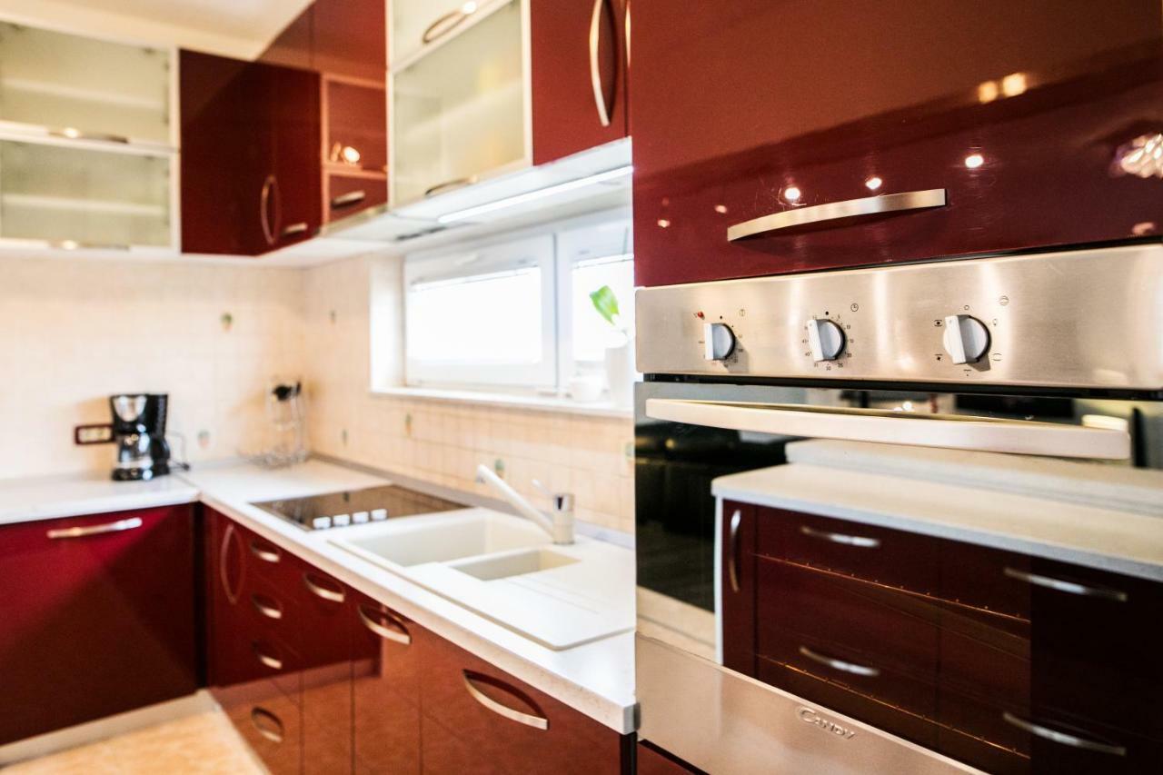 3 Bedrooms Apartman Dmt Kaštela Esterno foto