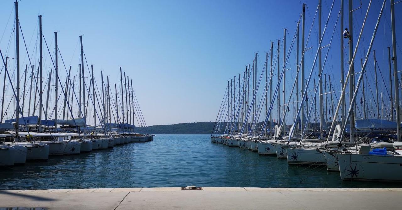 3 Bedrooms Apartman Dmt Kaštela Esterno foto